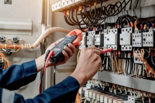 Electricista Instalación y Mantenimiento