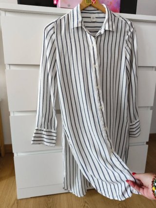 Camisa de rayas Gap blanca y azul