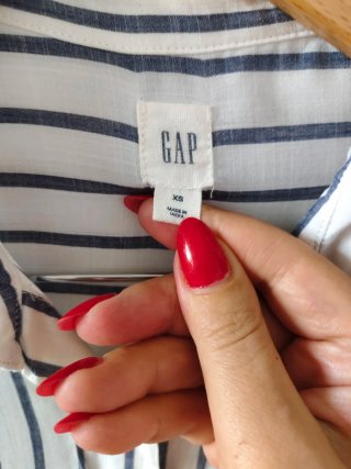 Camisa de rayas Gap blanca y azul