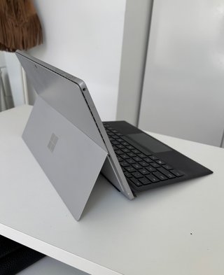Microsoft Surface Pro 7 | 8GB RAM | 256GB SSD