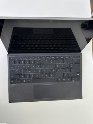 Microsoft Surface Pro 7 | 8GB RAM | 256GB SSD