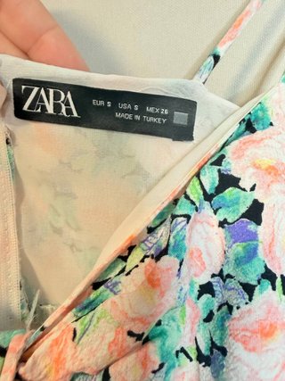 Vestido floral Zara Talla S