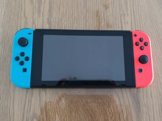 Nintendo Switch Azul y Rojo