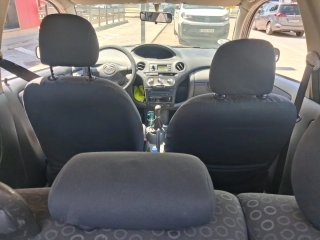 Toyota Yaris 2004