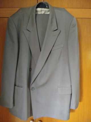 Traje marrón talla 53
