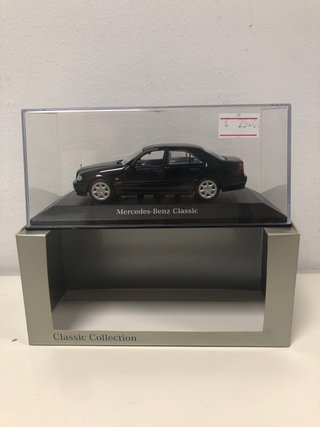 Mercedes-Benz Classic C 200 | Minichamps | 1:43