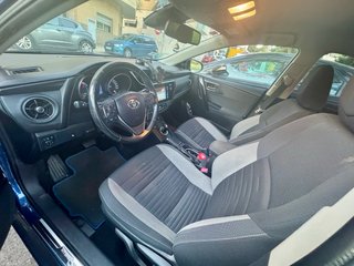 Toyota Auris hybird 2016