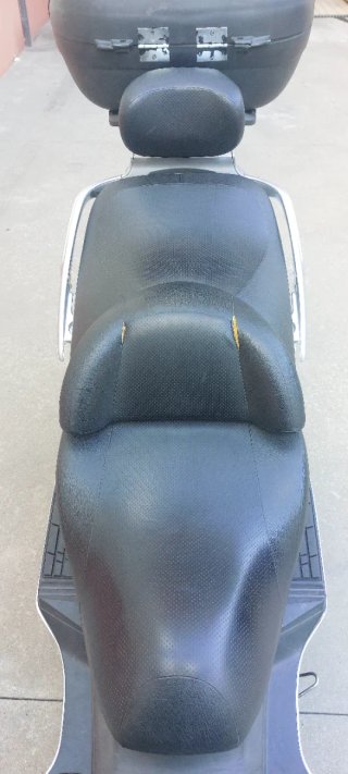 Suzuki Burgman 400 Maxi Scooter