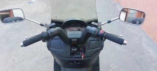 Suzuki Burgman 400 Maxi Scooter