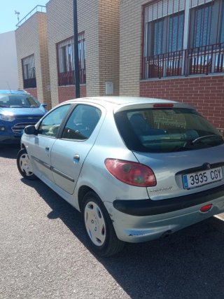 Peugeot 206 2003