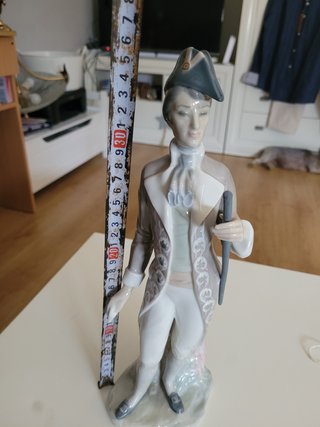 Figura Lladro Porcelana Caballero Bastón
