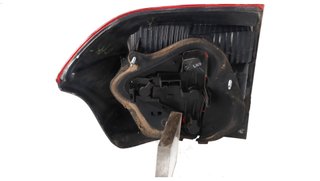 PILOTO TRASERO IZQUIERDO TOYOTA COROLLA (E12)