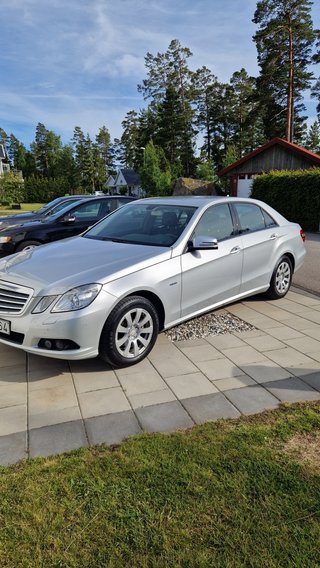 Mercedes-Benz Clase E 200 BlueEFFICIENCY CGi