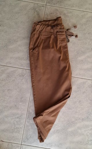 Pantaloni Capri Marroni Cotone Taglia S