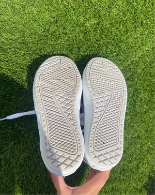 Zapatillas Vans Beige y Blancas