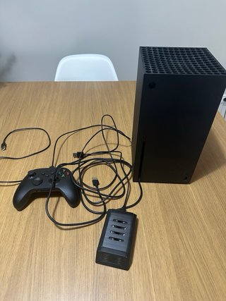 Xbox Series X + Mando + Auriculares