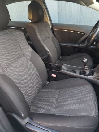 Toyota Avensis 2011