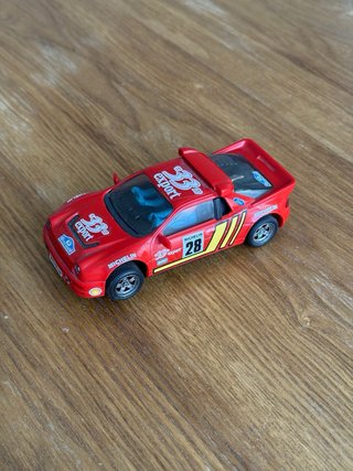 Scalextric Ford RS 200 Rojo N28
