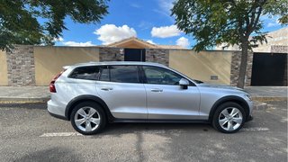 Volvo V60 Cross Country  2020