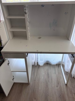 Escritorio infantil IKEA blanco