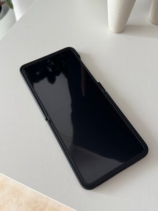 Samsung Galaxy Z Flip7 Morado