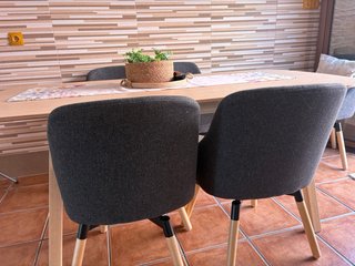 Mesa comedor + 4 sillas