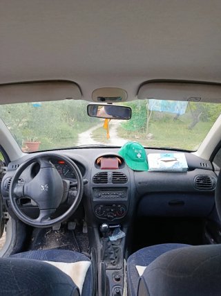 Peugeot 206 2002