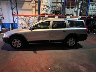 Volvo XC70 del año 2006  2.4 185cv