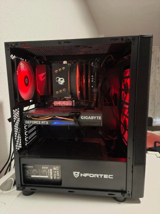PC Gaming RTX 3060 Ti Monitor 144hz 32 GB Ram.