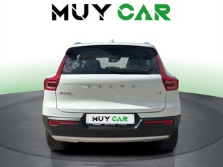 Volvo XC40 T3 Momentum 120 kW (163 CV)