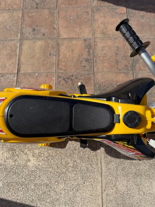 Moto Eléctrica Infantil Amarilla