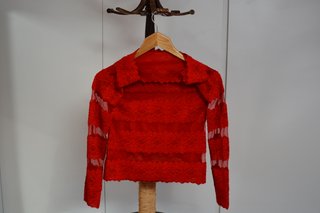 Camiseta de encaje roja