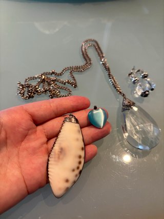 Conjunto 3 Colgante ,cadena  y Pendientes