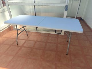 Mesa plegable resina rectangular 180x75cm. Nueva