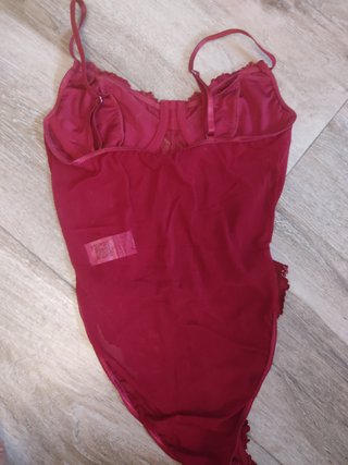 Body de encaje granate talla S