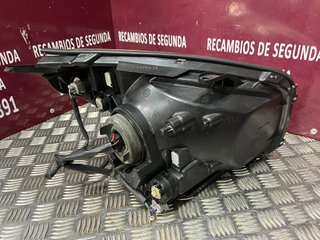 Faros Delanteros Toyota RAV4
