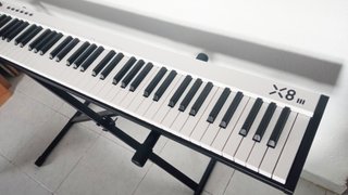 Piano Controlador MIDI Midiplus X8 III 88 teclas