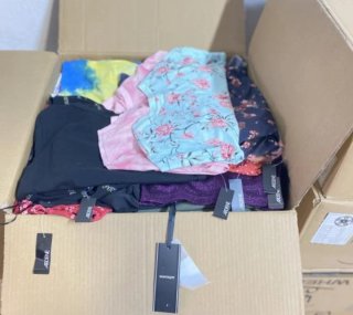 Set di 5 camicie, bluse e top da donna in varie taglie, personalizzabili con regalo incluso