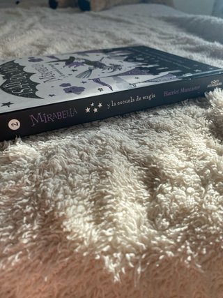 Mirabella y la escuela de magia (Isadora Moon)