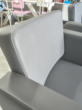 2 Sillones Hidráulicos Peluquería