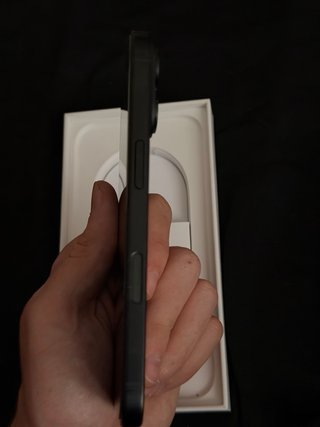 iPhone 16