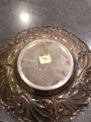 Bandeja de plata decorada