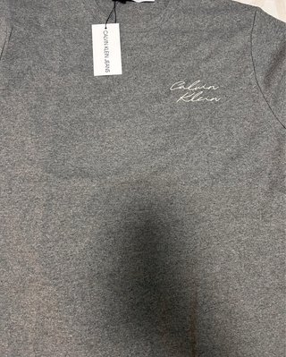 Camisetas CK (Negro, Marrón, Gris, Blanco)