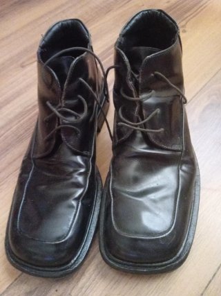 Botines negros de piel
