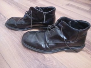 Botines negros de piel