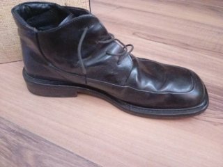 Botines negros de piel