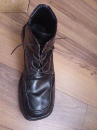 Botines negros de piel