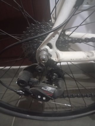 Bicicleta BH Blanca y Azul