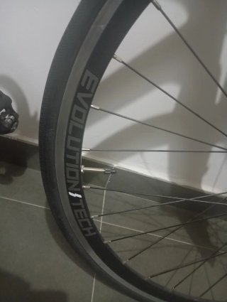 Bicicleta BH Blanca y Azul