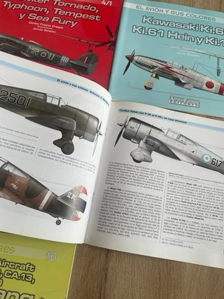Pacchetto 7 Libri di Aviazion Militare e Profili